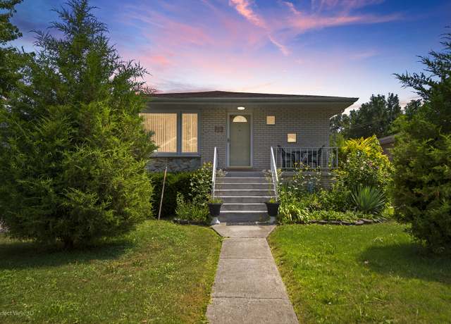 Property at 9829 Oak Park Ave, Oak Lawn, IL 60453, 3 beds, 2 baths
