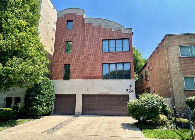 Property at 324 Wisconsin Ave Unit C, Oak Park, IL 60302, 3 beds, 2.5 baths