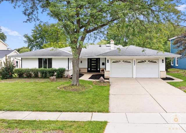 Property at 1327 Churchill Rd, Schaumburg, IL 60195, 4 beds, 2 baths