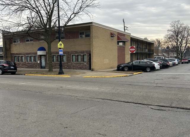 Property at 5717 W 35th St, Cicero, IL 60804, 11 beds, 9 baths