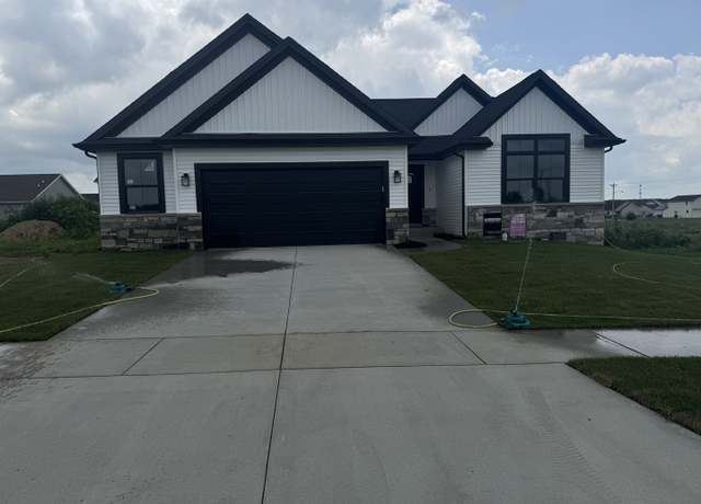Property at 1725 Bluestone Dr, Normal, IL 61761, 3 beds, 2 baths