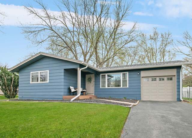 Property at 169 Pheasant Trl, Carpentersville, IL 60110, 3 beds, 1.5 baths