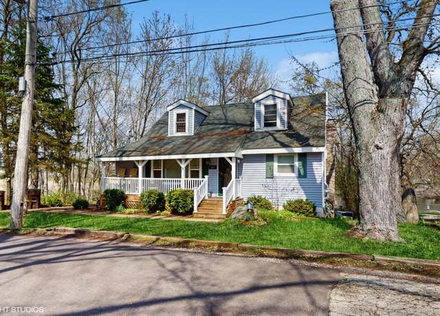 Property at 104 Channel Dr, Port Barrington, IL 60010, 5 beds, 2.5 baths