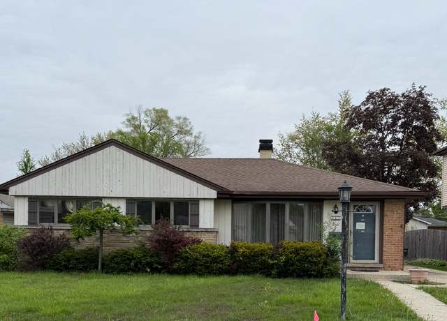 Property at 447 N Highview Ave, Elmhurst, IL 60126, 3 beds, 1 bath
