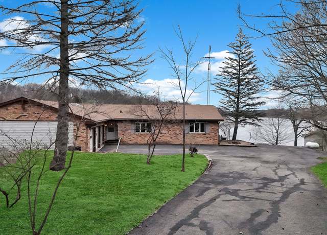 Property at 20 Chairtree Ct, Putnam, IL 61560, 4 beds, 3.5 baths