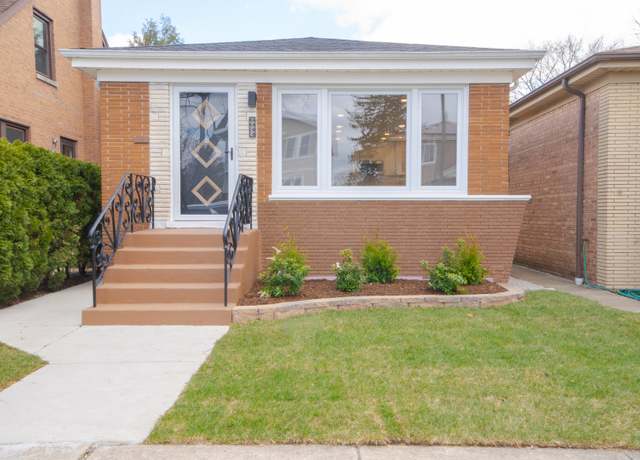 Property at 6933 W Berwyn Ave, Chicago, IL 60656, 3 beds, 1 bath