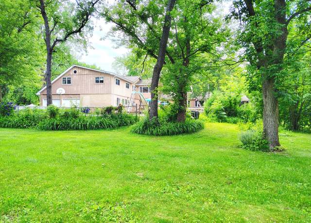 Property at 28442 W Main St, Barrington, IL 60010, 6 beds, 3.5 baths