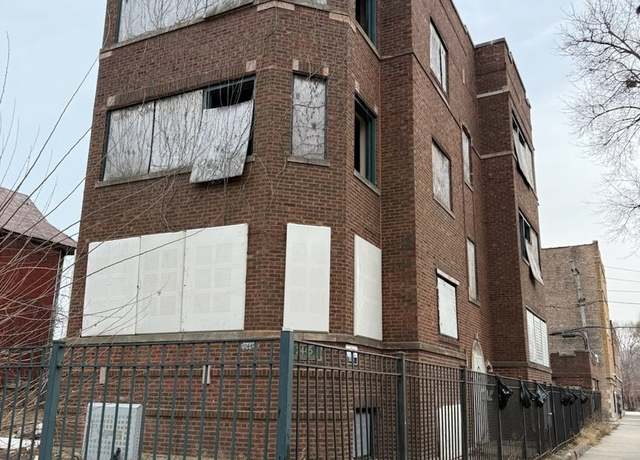 Property at 2445 E 74th Pl, Chicago, IL 60649, 16 beds, 8 baths