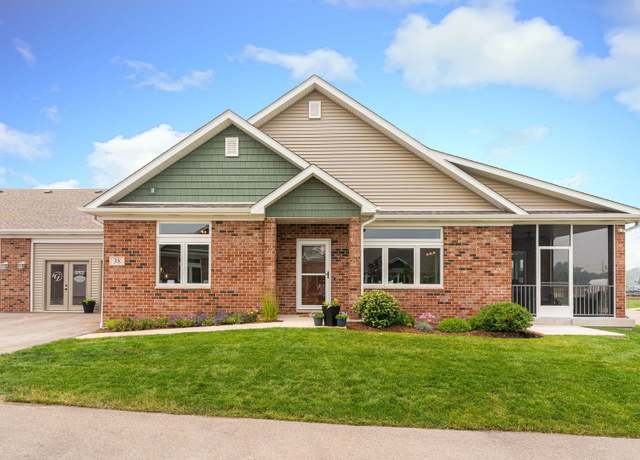 Property at 8 Briden Ln #8, Sycamore, IL 60178, 2 beds, 2 baths