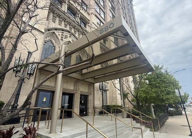Property at 680 N Lake Shore Dr #716, Chicago, IL 60611, 2 beds, 1.5 baths