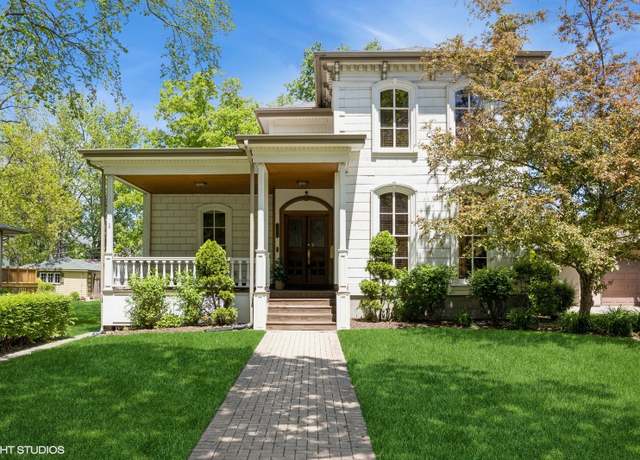 Property at 1016 Erie St, Oak Park, IL 60302, 4 beds, 3.5 baths