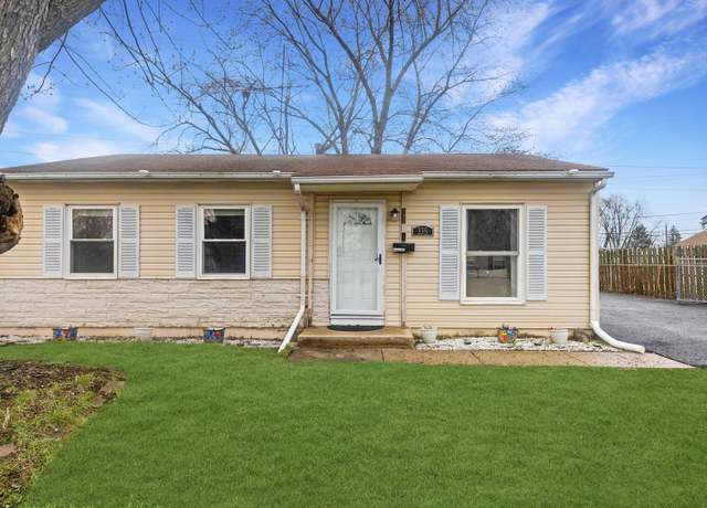 Property at 335 Macon Ave, Romeoville, IL 60446, 3 beds, 1 bath