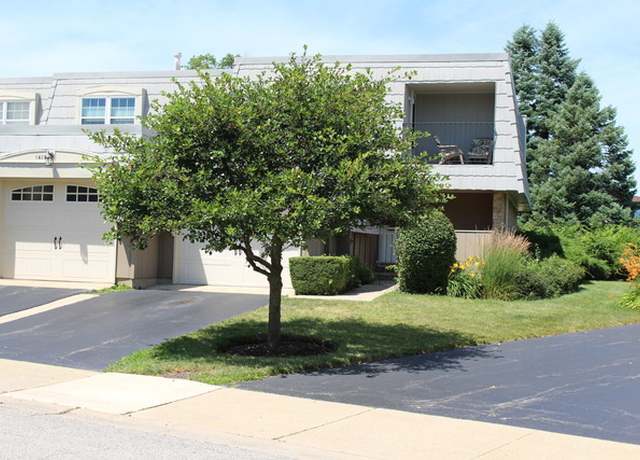 Property at 642 Burgundy Ct Unit A, Elk Grove Village, IL 60007, 3 beds, 1.5 baths