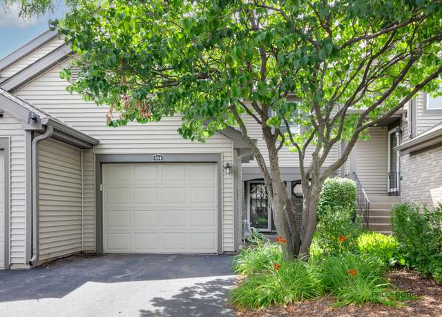 Property at 994 Butter Creek Ct #994, Hoffman Estates, IL 60169, 2 beds, 2.5 baths