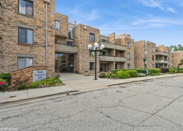 Property at 1926 Prairie Sq #328, Schaumburg, IL 60193, 2 beds, 2 baths