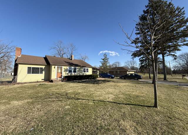 Property at 449 S Addison St, Bensenville, IL 60106, 3 beds, 1 bath