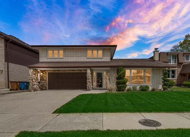 Property at 9709 Mansfield Ave, Oak Lawn, IL 60453, 4 beds, 3.5 baths