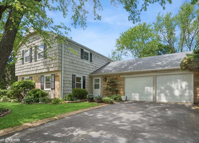 Property at 1130 Bernard Dr, Buffalo Grove, IL 60089, 4 beds, 2.5 baths