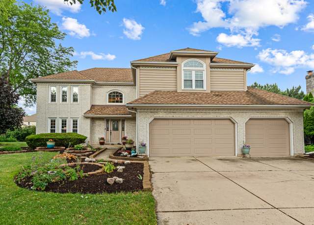 Property at 1440 Monarch Cir, Naperville, IL 60564, 5 beds, 4 baths