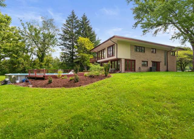 Property at 4N270 Randall Rd, St. Charles, IL 60175, 3 beds, 2.5 baths