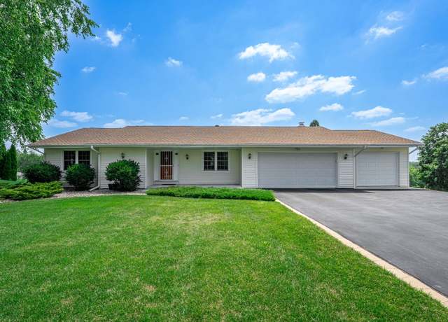 Property at 12581 Greensview Dr, Roscoe, IL 61073, 3 beds, 3 baths