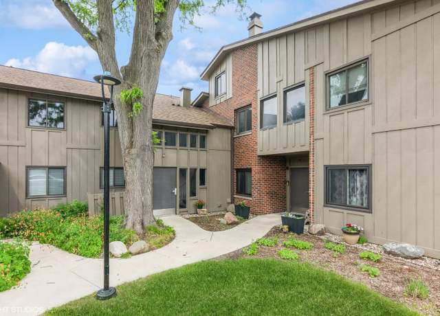 Property at 2S601 Enrico Fermi Ct Unit 17-G, Warrenville, IL 60555, 2 beds, 1 bath