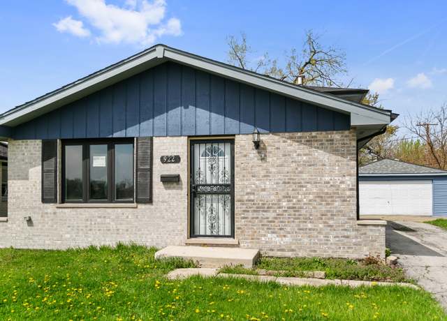 Property at 922 E 155th St, Phoenix, IL 60426, 3 beds, 2 baths