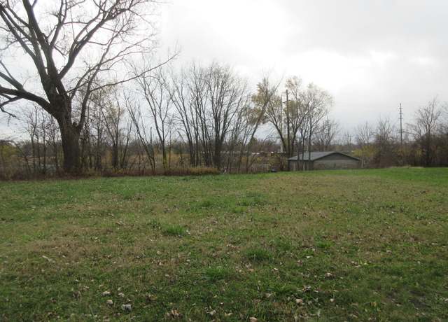 Property at 309 Wallace St, Sterling, IL 61081