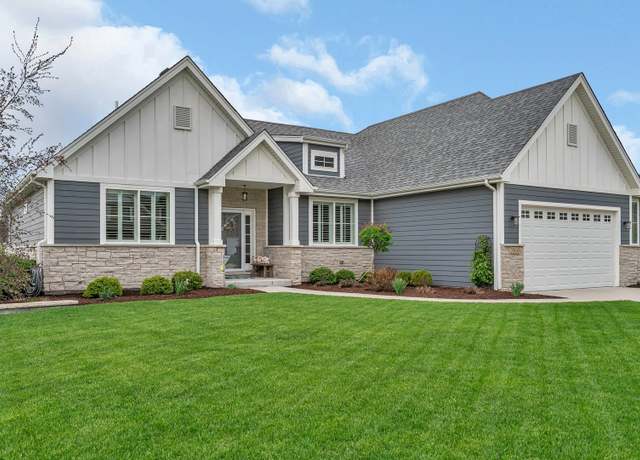 Property at 20914 Lakewoods Ln, Shorewood, IL 60404, 3 beds, 2 baths