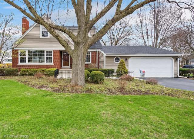 Property at 1041 S Waiola Ave, La Grange, IL 60525, 4 beds, 2.5 baths