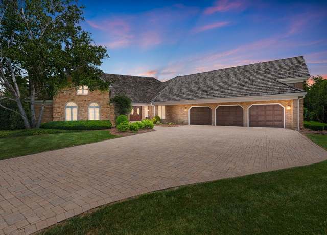 Property at 1003 Midwest Club Pkwy, Oak Brook, IL 60523, 5 beds, 4 baths