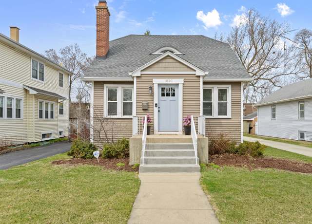 Property at 1820 Henley St, Glenview, IL 60025, 3 beds, 3 baths