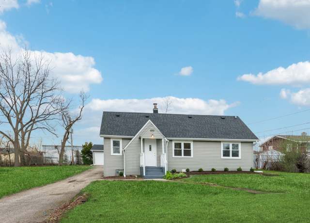 Property at 520 W Pheasant Ct, Round Lake Beach, IL 60073, 3 beds, 1 bath