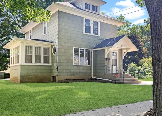 Property at 111 E Roosevelt St, Freeport, IL 61032, 3 beds, 1 bath