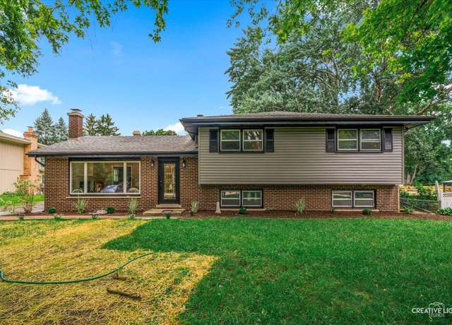 Property at 4N045 Wiant Rd, West Chicago, IL 60185, 4 beds, 3 baths