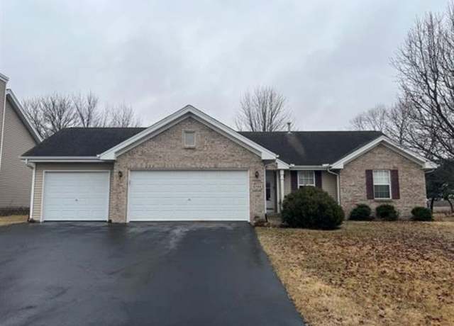 Property at 5756 Dusty Ln, South Beloit, IL 61080, 3 beds, 2 baths