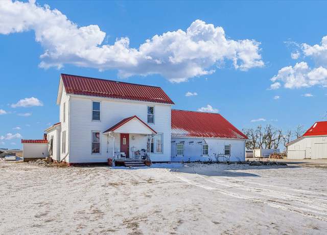 Property at 1500 N Cr 150e Rd, Atwood, IL 61913, 3 beds, 1.5 baths