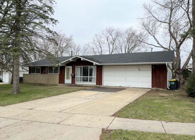 Property at 724 Oriole Dr, Streamwood, IL 60107, 3 beds, 1.5 baths