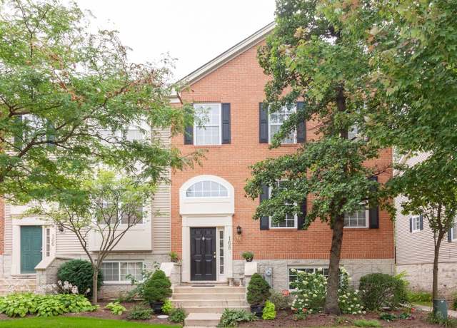 Property at 168 Willow Blvd, Willow Springs, IL 60480, 4 beds, 2.5 baths