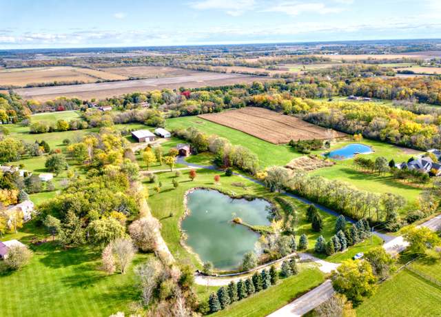 Property at 4508 Mccauley Rd, Woodstock, IL 60098, 4 beds, 2.5 baths