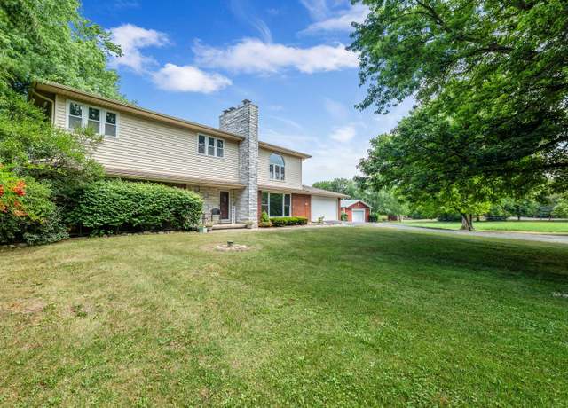 Property at 9822 W Pauling Rd, Monee, IL 60449, 3 beds, 3 baths