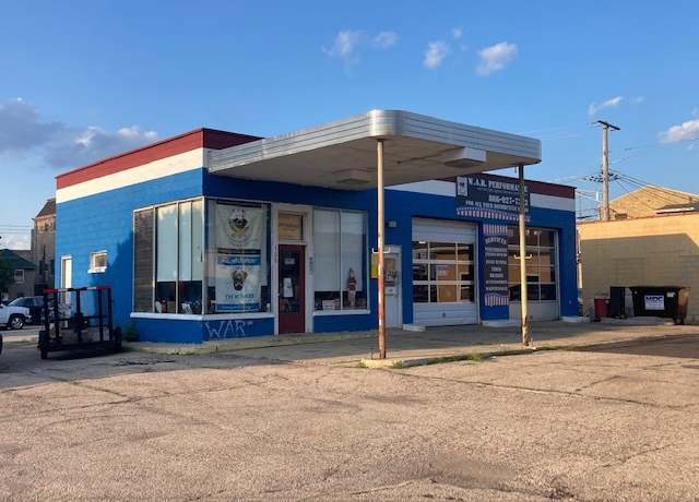 Property at 120 W Grant Hwy, Marengo, IL 60152