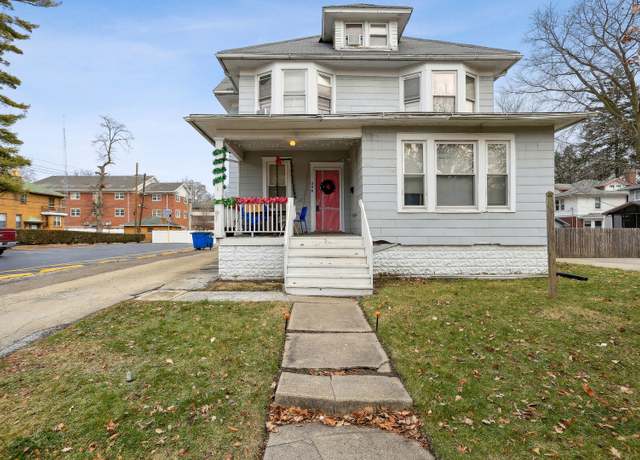 Property at 806 W Ohio St, Urbana, IL 61801, 14 beds, 3 baths