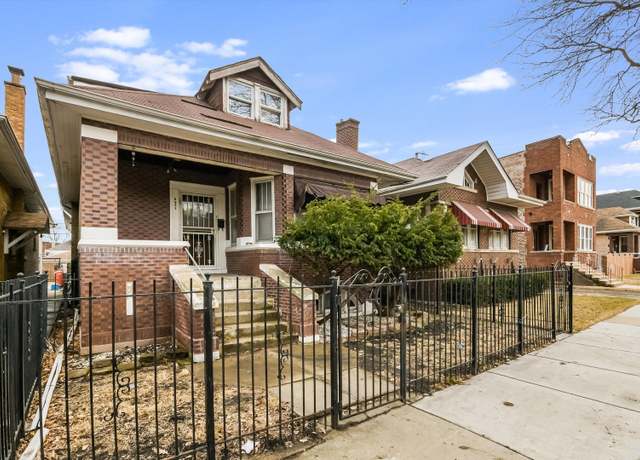 Property at 6621 S Fairfield Ave, Chicago, IL 60629, 5 beds, 2 baths