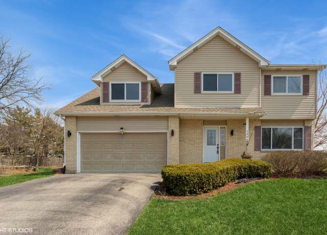 Property at 1404 Canyon Ct, Bolingbrook, IL 60490, 4 beds, 2.5 baths