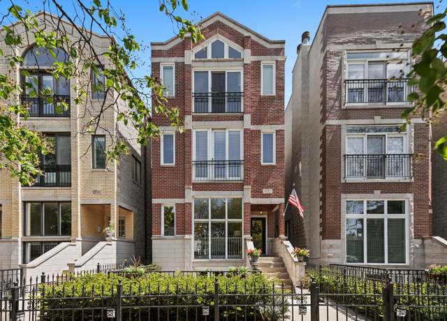 Property at 3037 N Racine Ave #1, Chicago, IL 60657, 4 beds, 2.5 baths