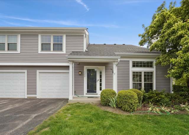 Property at 1242 N Knollwood Dr #1242, Palatine, IL 60067, 2 beds, 1.5 baths