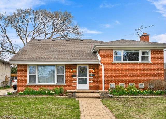 Property at 4048 W 105th St, Oak Lawn, IL 60453, 4 beds, 2.5 baths