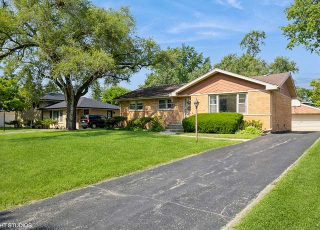 Property at 12722 S 69th Ct, Palos Heights, IL 60463, 3 beds, 2 baths