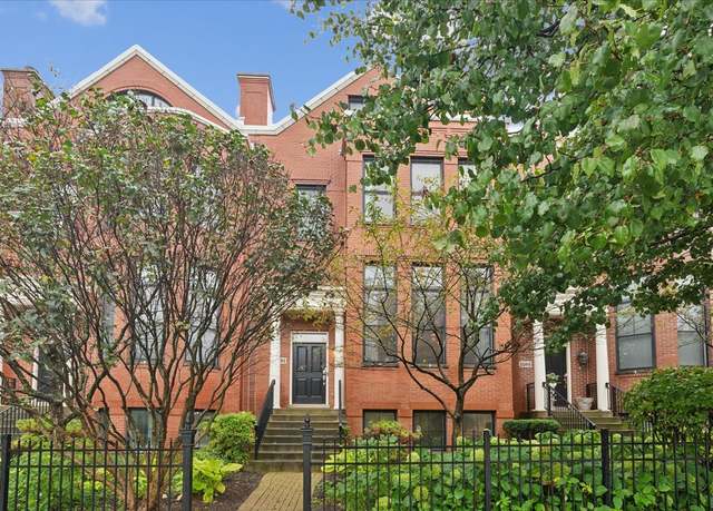 Property at 2081 Valor Ct, Glenview, IL 60025, 3 beds, 3.5 baths
